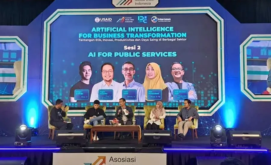 Para panelis dalam diskusi pemanfaatan artificial intelligence (AI) dalam hal pelayanan publik.